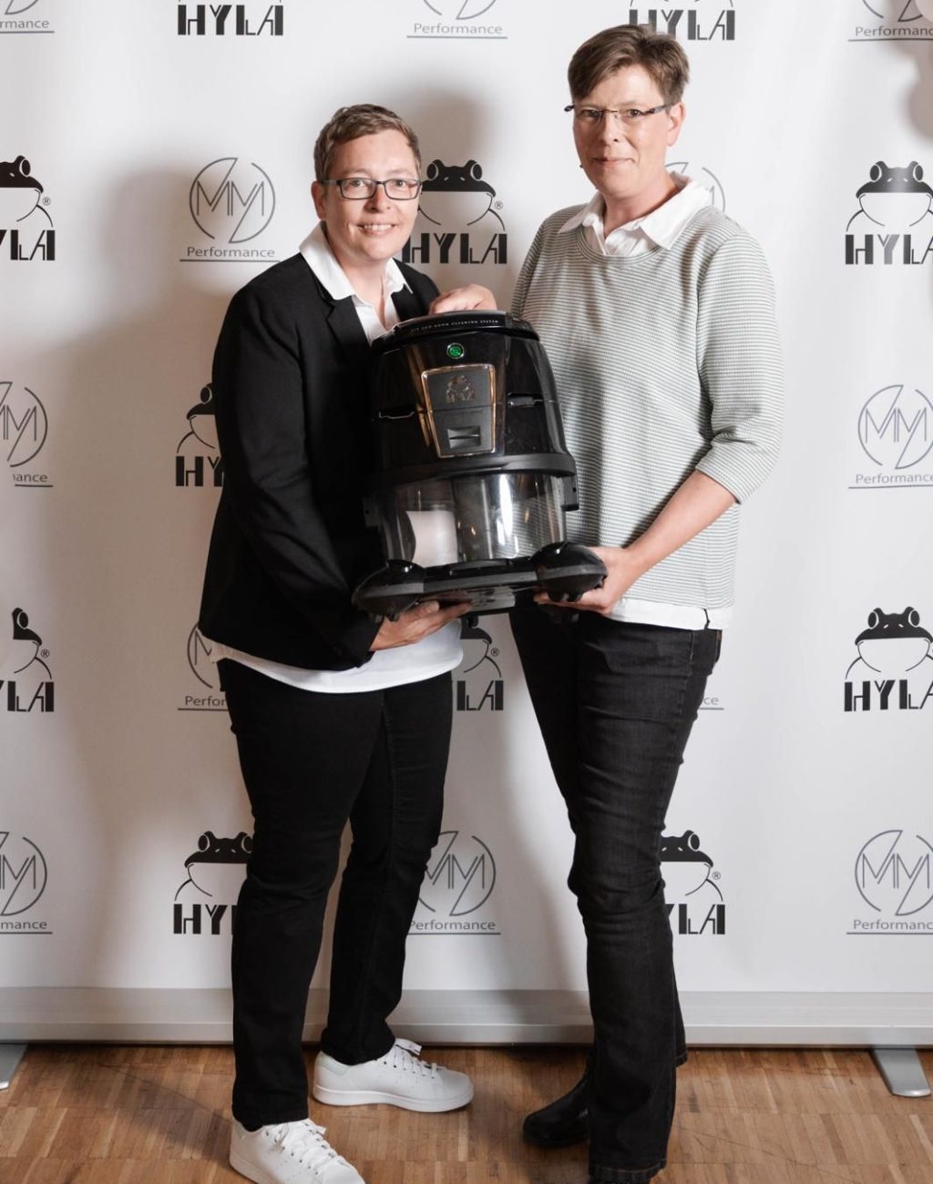 955d64c7-d6be-4cd1-a263-c0c9112a09e6